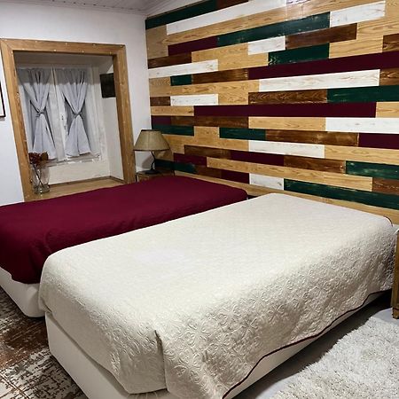 Pe Do Castelo Casinha - Pet Friendly & Garage Villa Tomar Eksteriør bilde