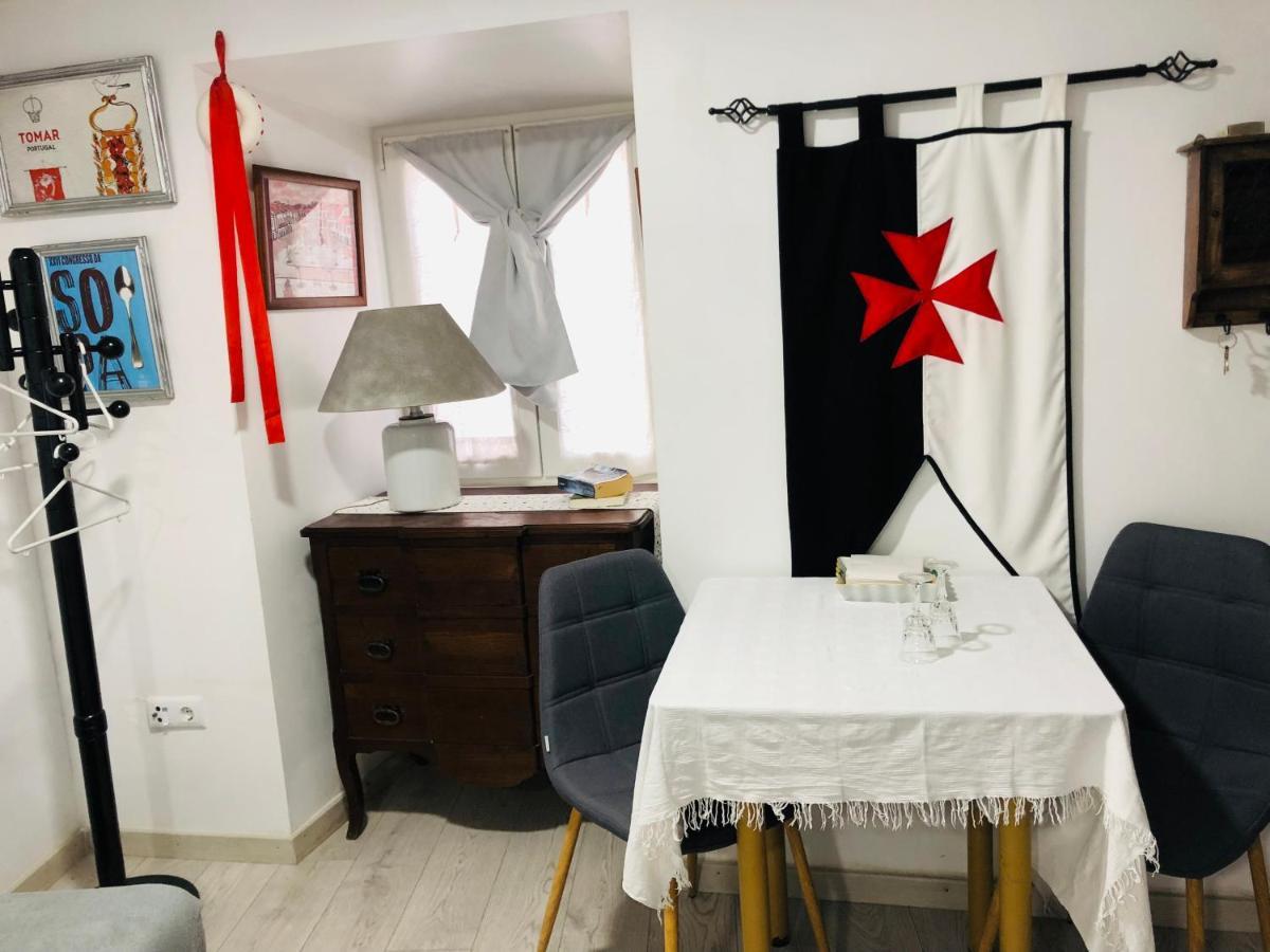 Pe Do Castelo Casinha - Pet Friendly & Garage Villa Tomar Eksteriør bilde